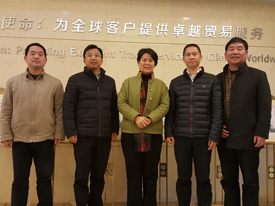 寧波市工商聯(lián)主席崔秀玲走訪(fǎng)賽爾集團(tuán)